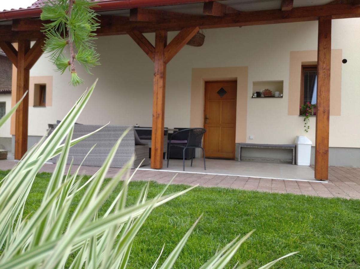 Apartmany Opolany Εξωτερικό φωτογραφία