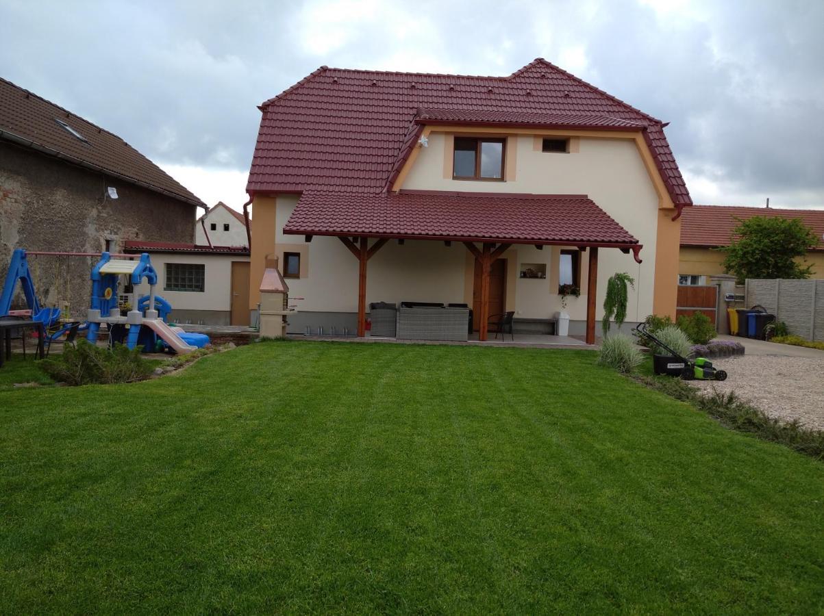Apartmany Opolany Εξωτερικό φωτογραφία
